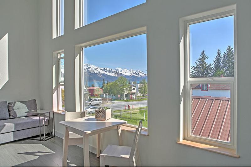 Two Bedroom Queen Suite with Sea View interior